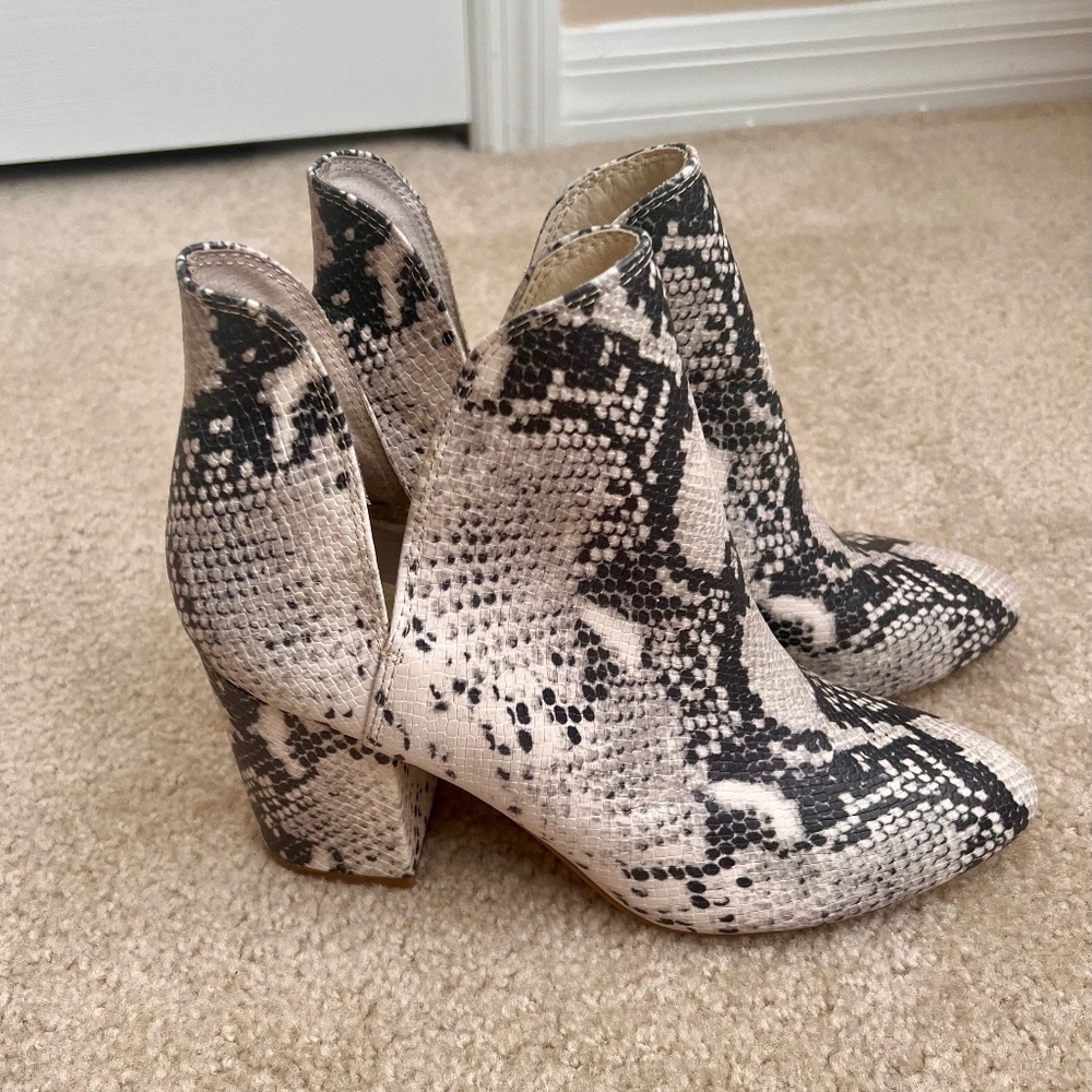 Steve Madden Booties size 10